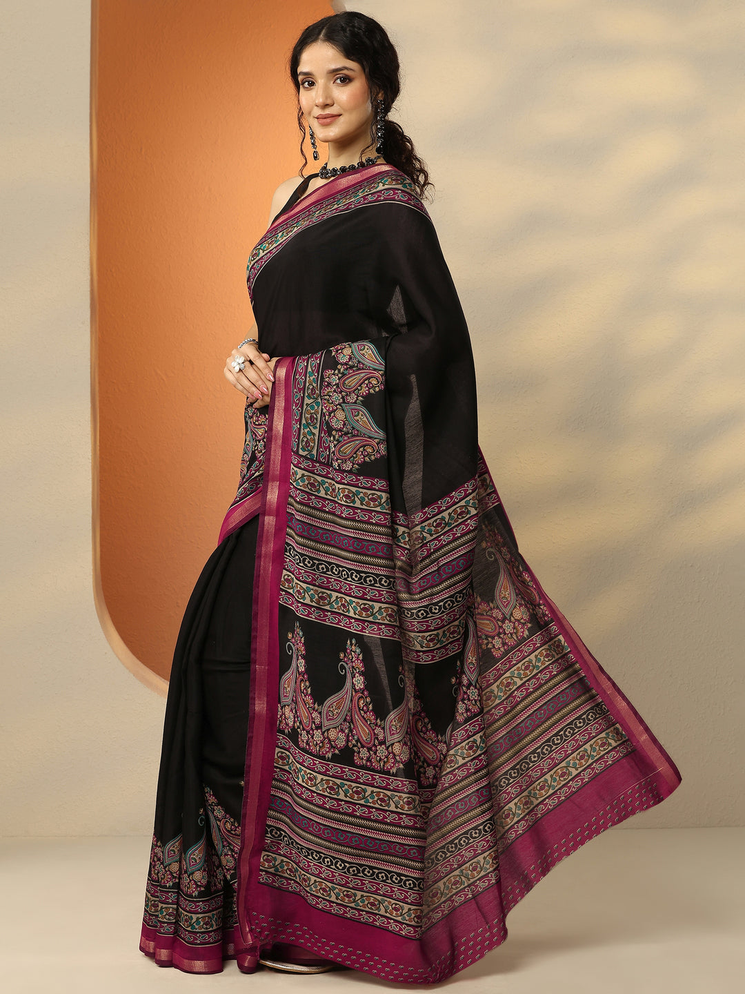 Black Paisley Printed Silk Blend Saree With Unstitched Blouse Piece