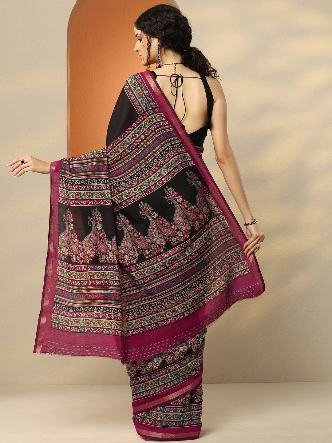 Black Paisley Printed Silk Blend Saree With Unstitched Blouse Piece