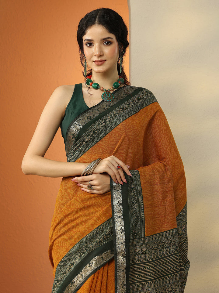 Mustard Printed Silk Blend Saree With Unstitched Blouse Piece