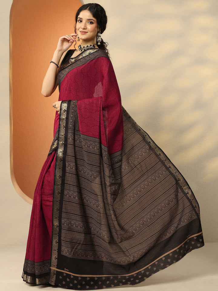 Red Printed Silk Blend Saree With Unstitched Blouse Piece