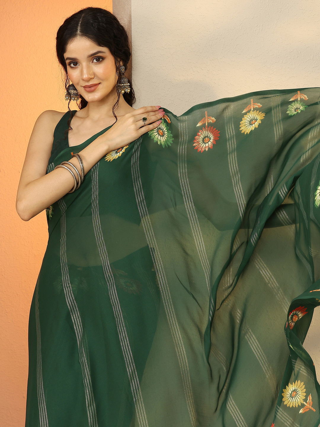 Green Printed Georgette Saree With Unstitched Blouse Piece