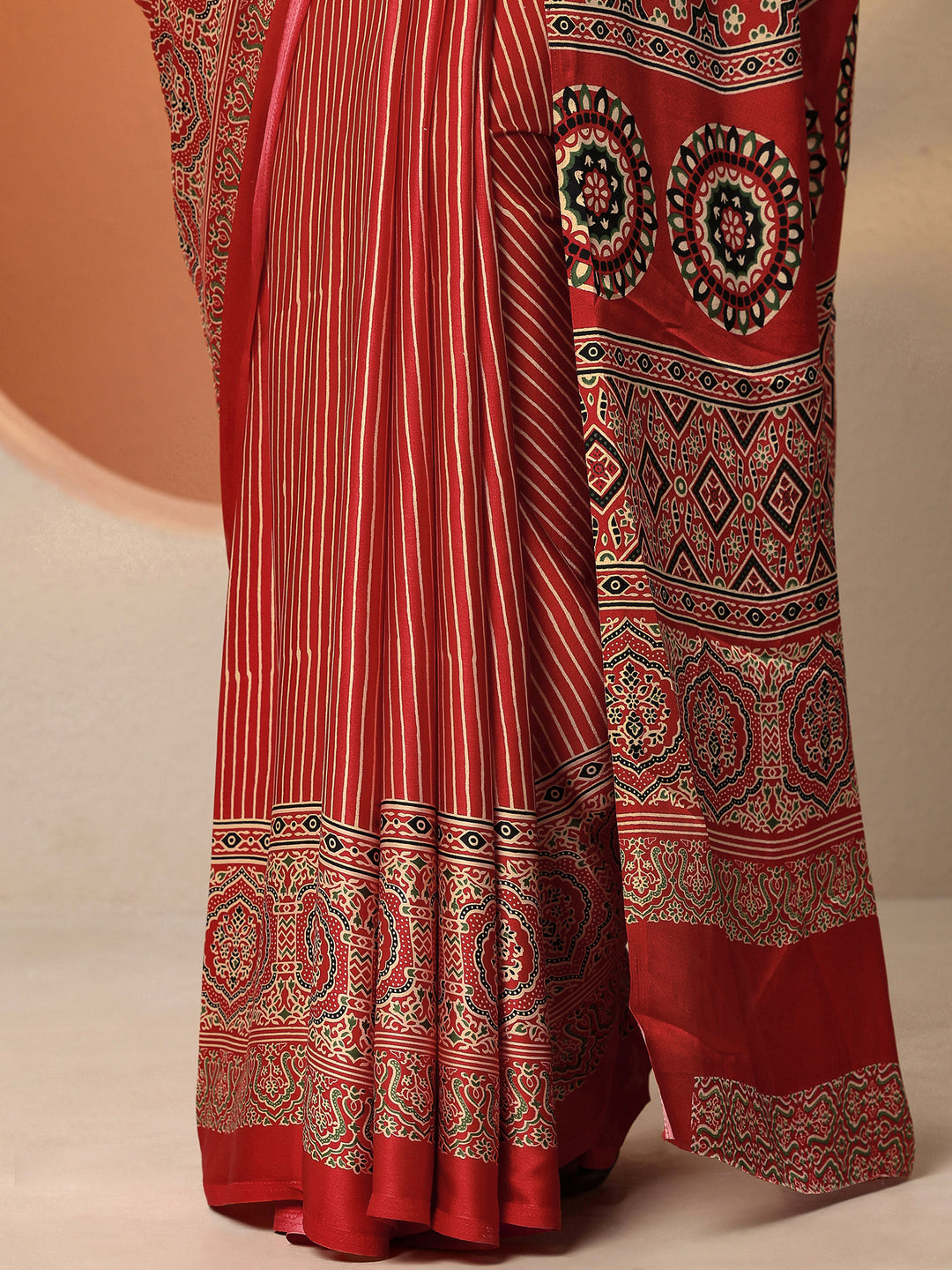 Red Printed Satin Saree With Unstitched Blouse Piece