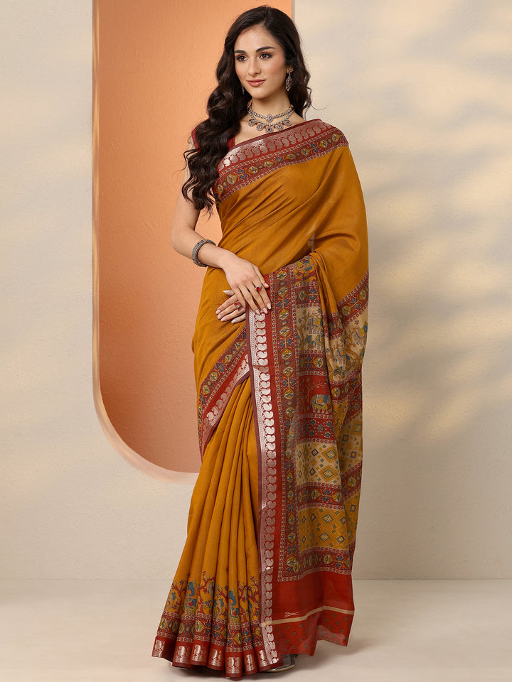 Mustard Printed Silk Blend Saree With Unstitched Blouse Piece