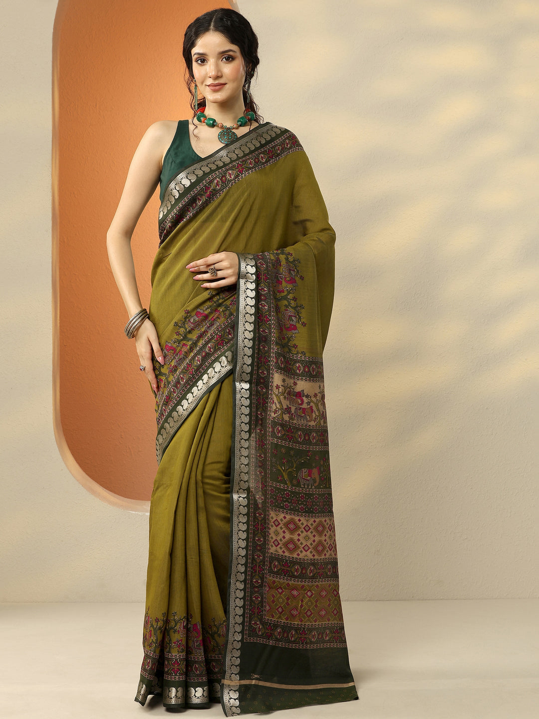 Green Printed Silk Blend Saree With Unstitched Blouse Piece