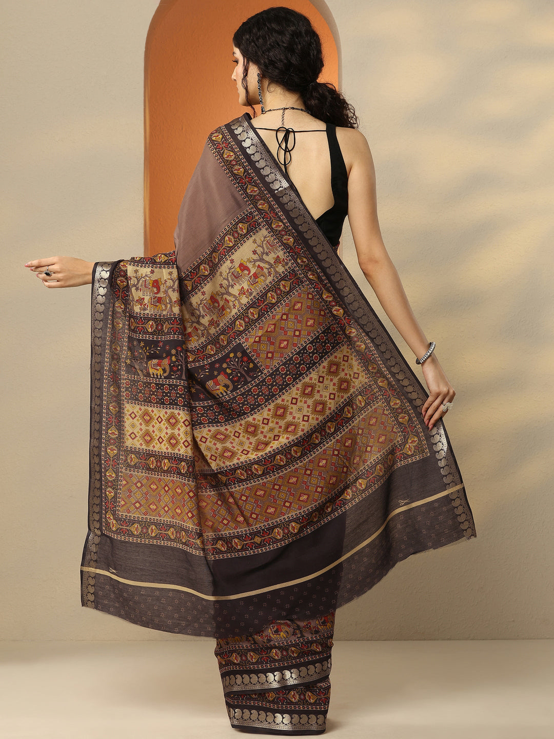 Taupe Printed Silk Blend Saree With Unstitched Blouse Piece