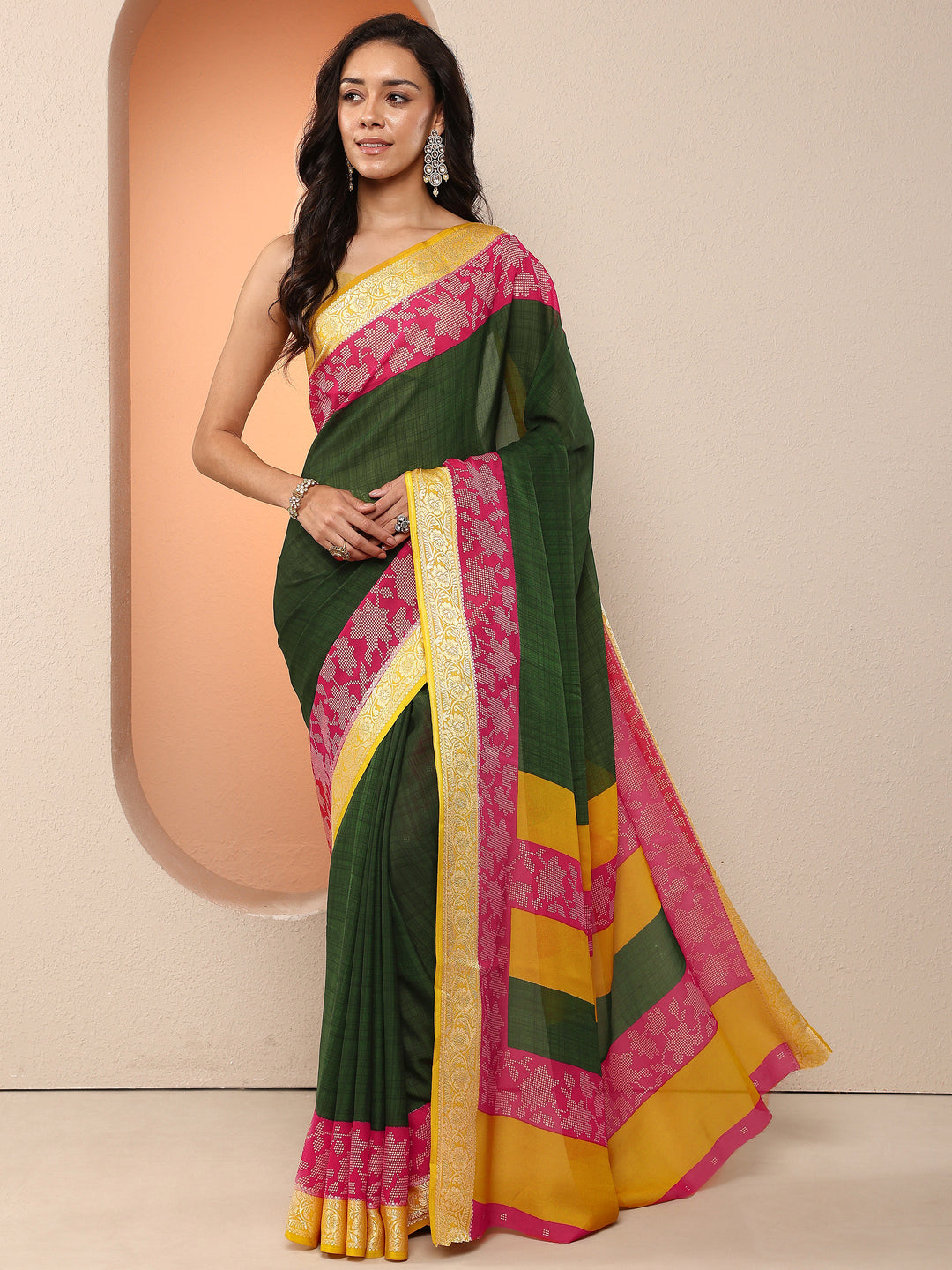 Green Printed Georgette Saree With Unstitched Blouse Piece