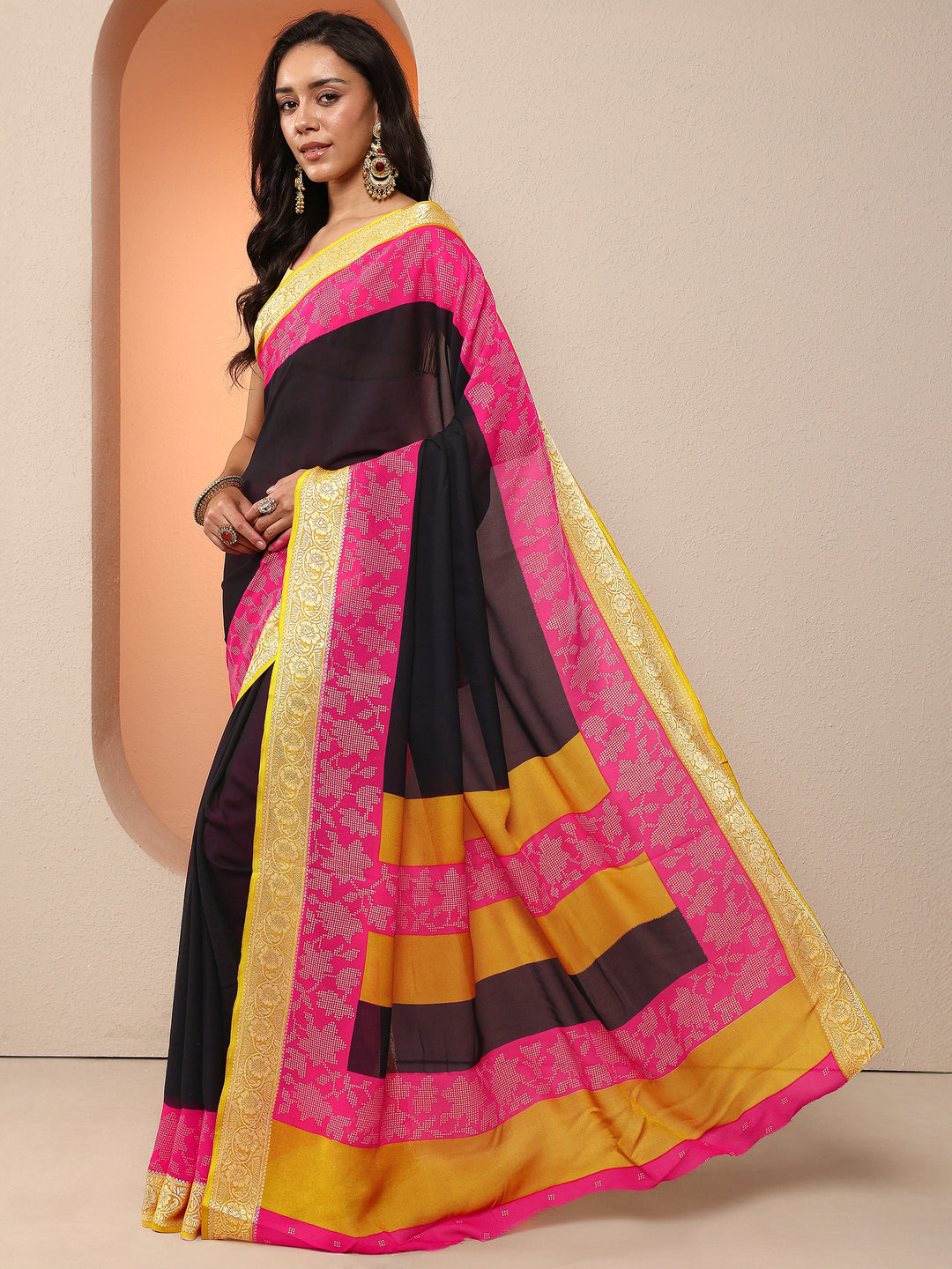 Black Solid Georgette Saree With Unstitched Blouse Piece