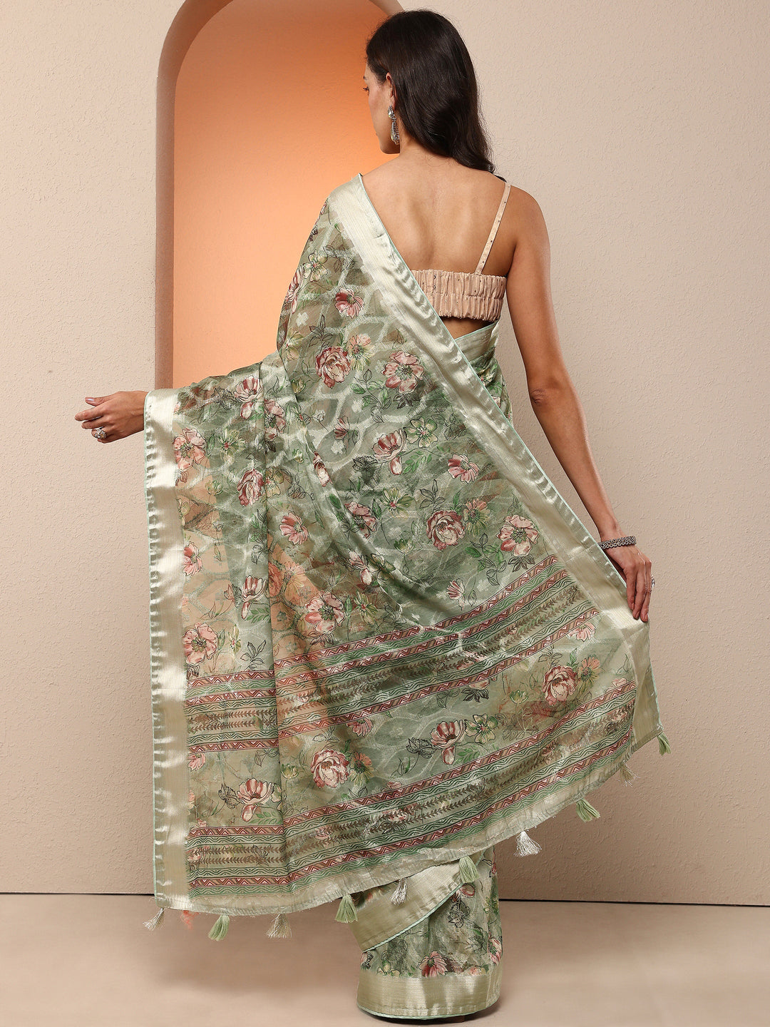 Green Printed Silk Blend Saree With Unstitched Blouse Piece