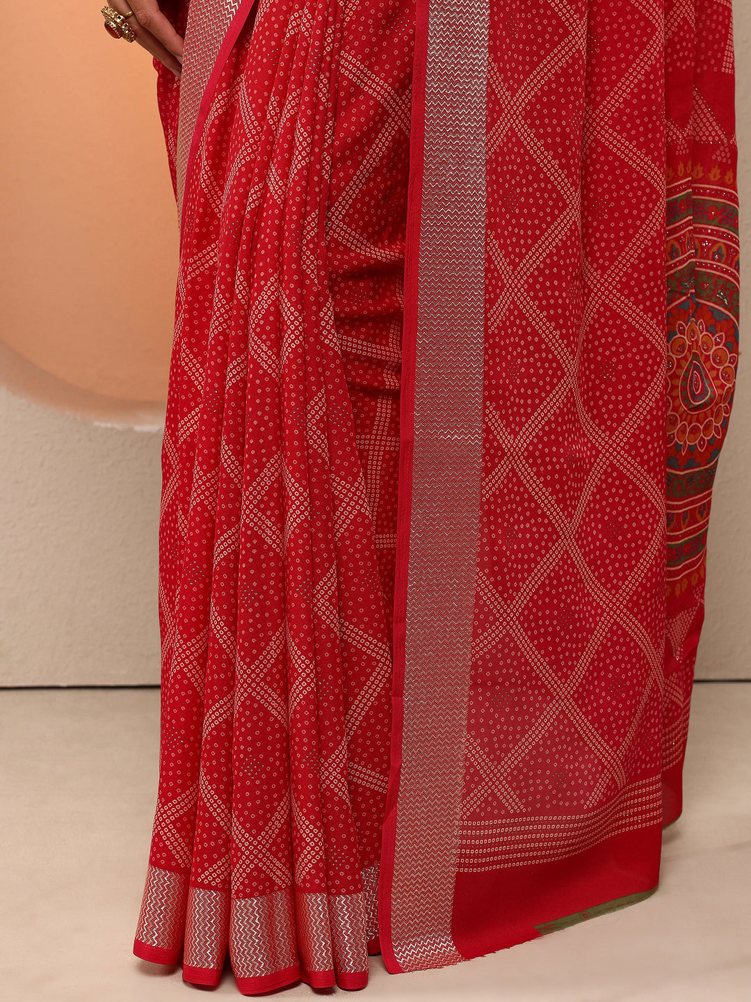 Pink Bandhani Printed Georgette Saree With Unstitched Blouse Piece