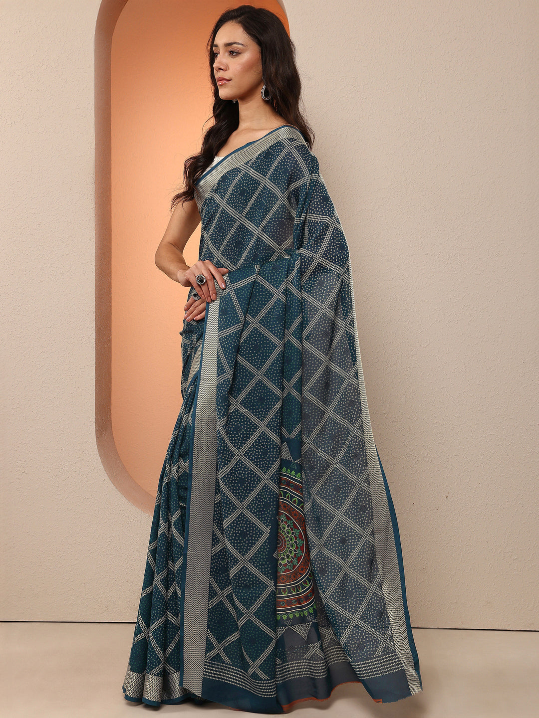 Navy Blue Bandhani Printed Georgette Saree With Unstitched Blouse Piece