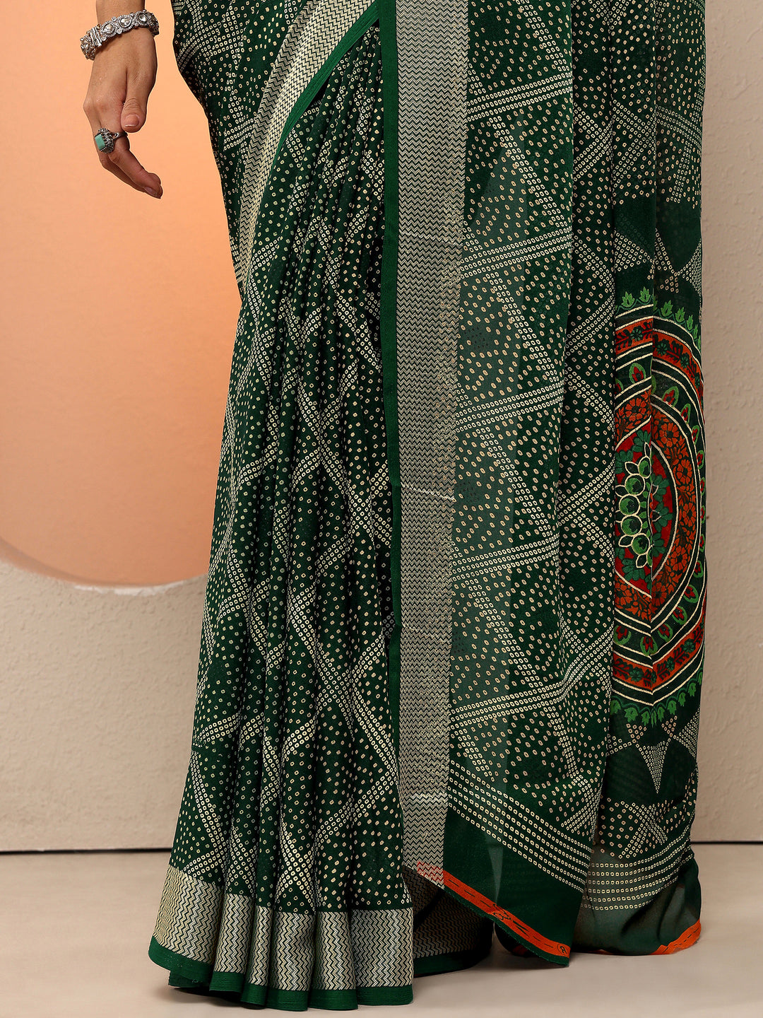 Green Bandhani Printed Georgette Saree With Unstitched Blouse Piece