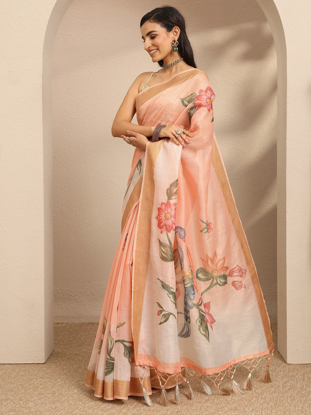 Coral Embellished Silk Blend Saree With Unstitched Blouse Piece