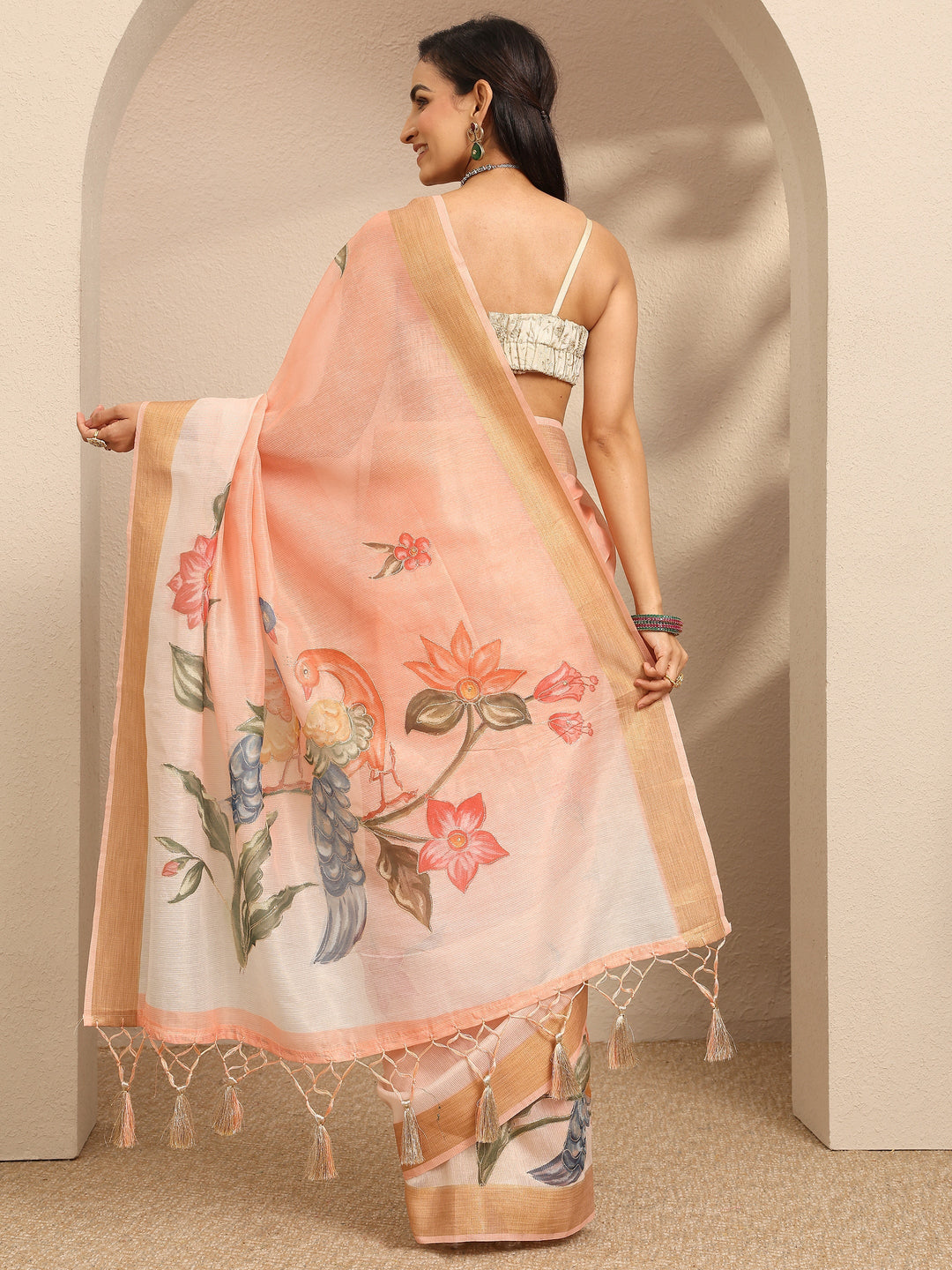 Coral Embellished Silk Blend Saree With Unstitched Blouse Piece