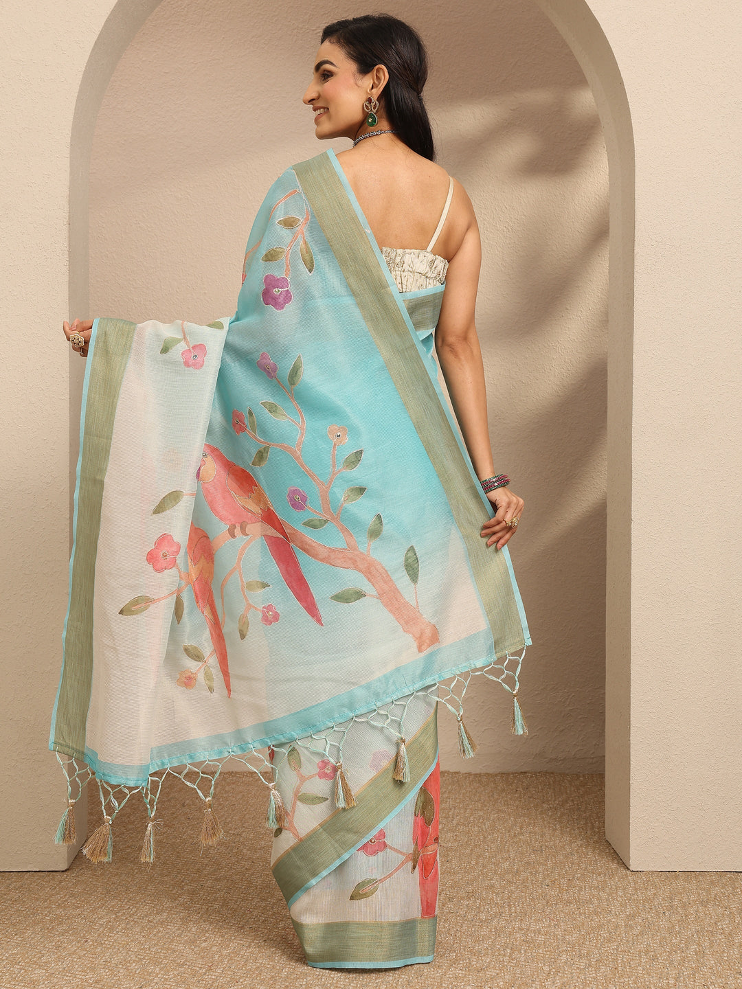 Blue Embellished Silk Blend Saree With Unstitched Blouse Piece