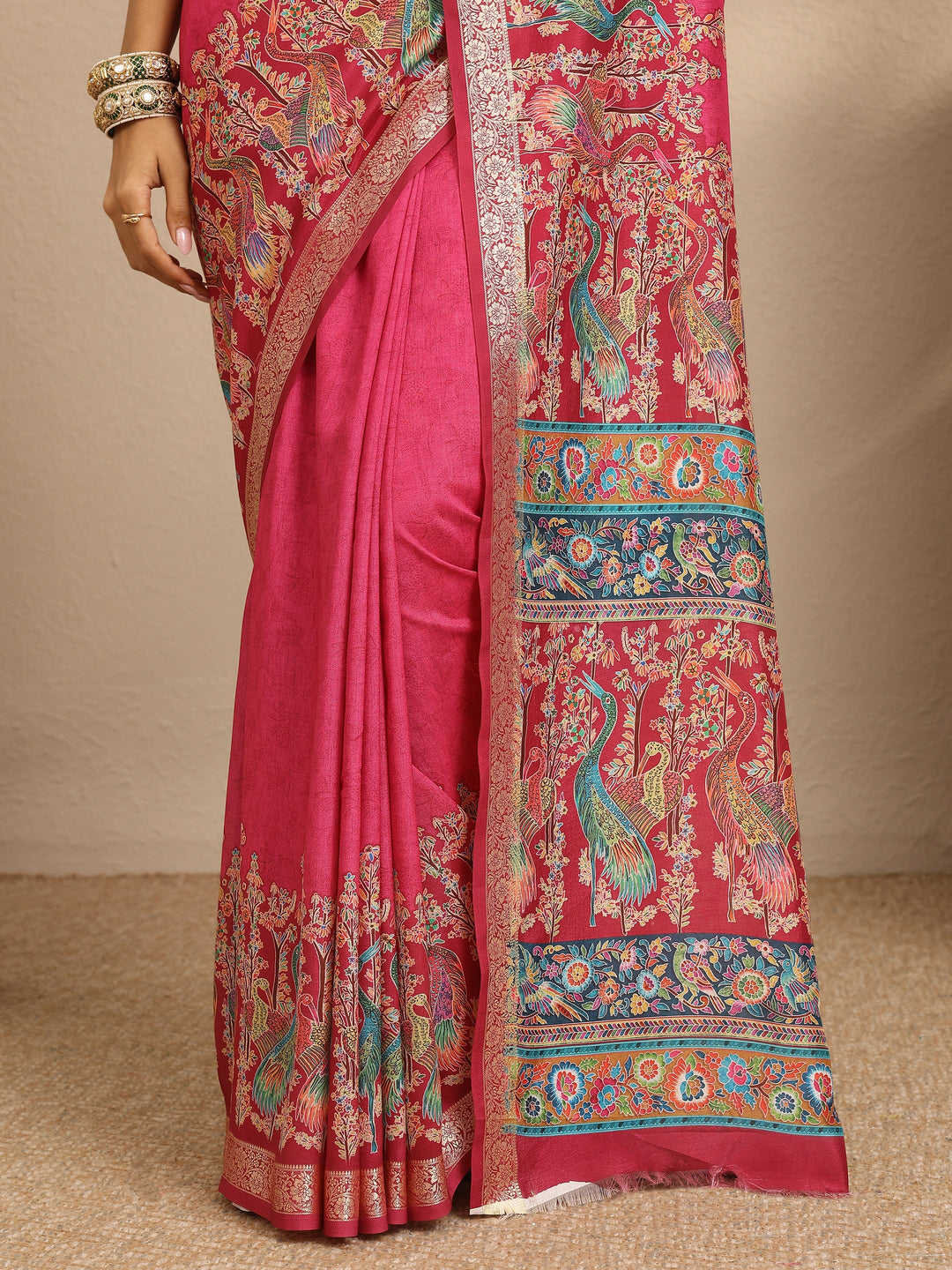 Pink Printed Silk Blend Saree With Unstitched Blouse Piece