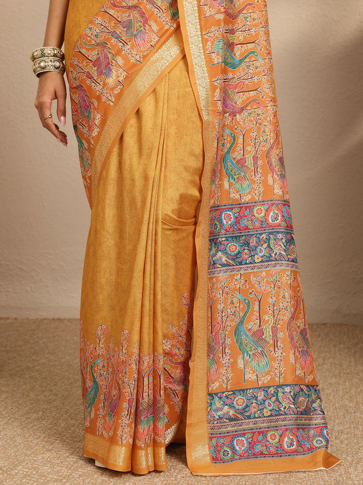 Mustard Printed Silk Blend Saree With Unstitched Blouse Piece