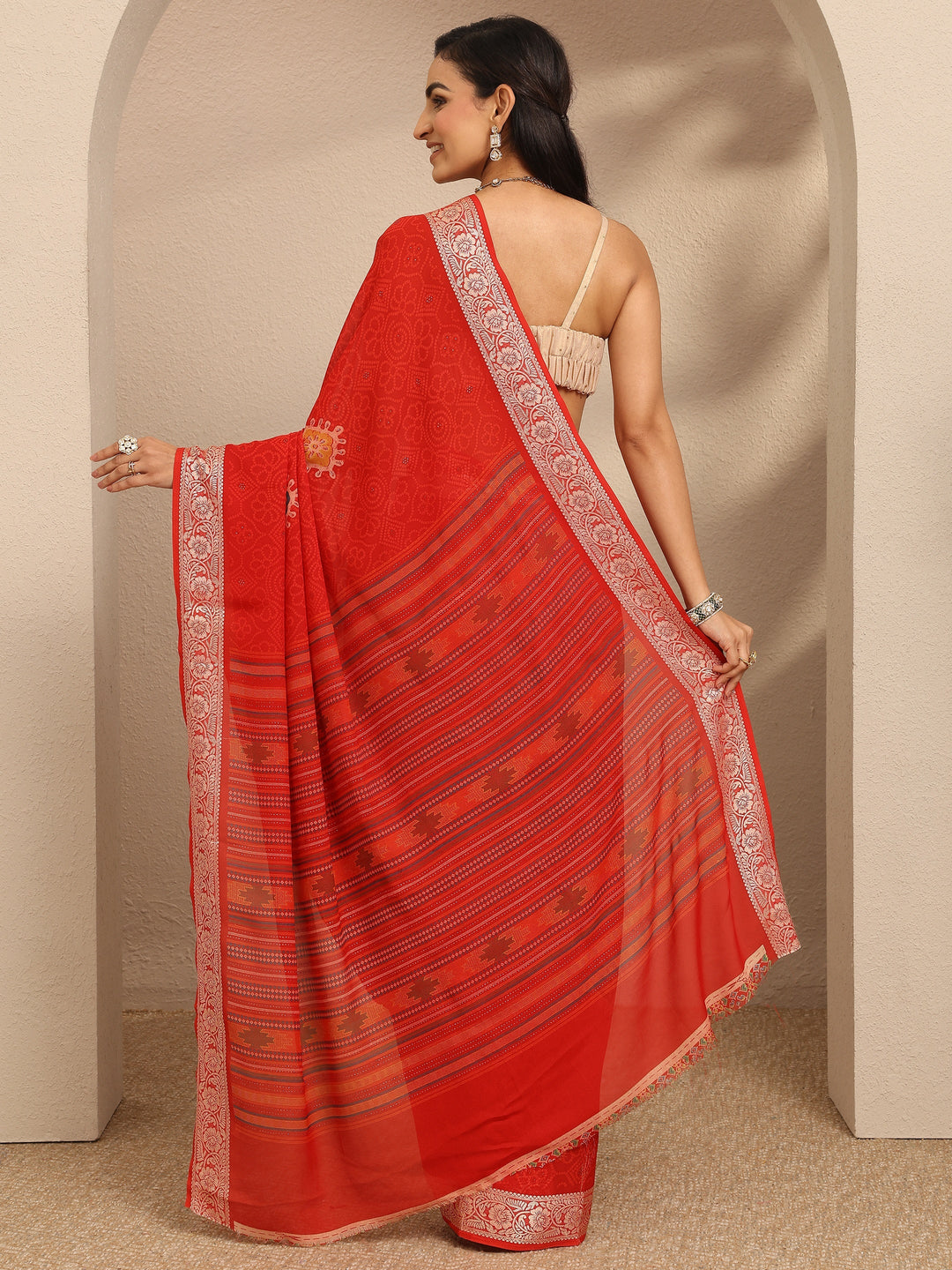 Red Bandhani Printed Georgette Saree With Unstitched Blouse Piece