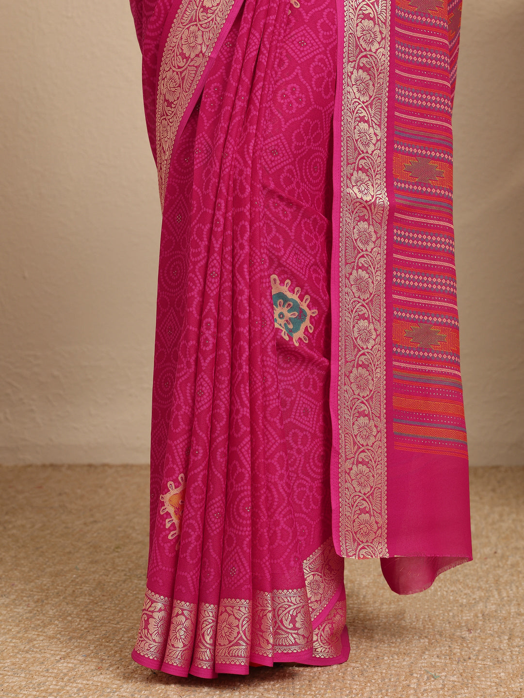 Pink Bandhani Printed Georgette Saree With Unstitched Blouse Piece