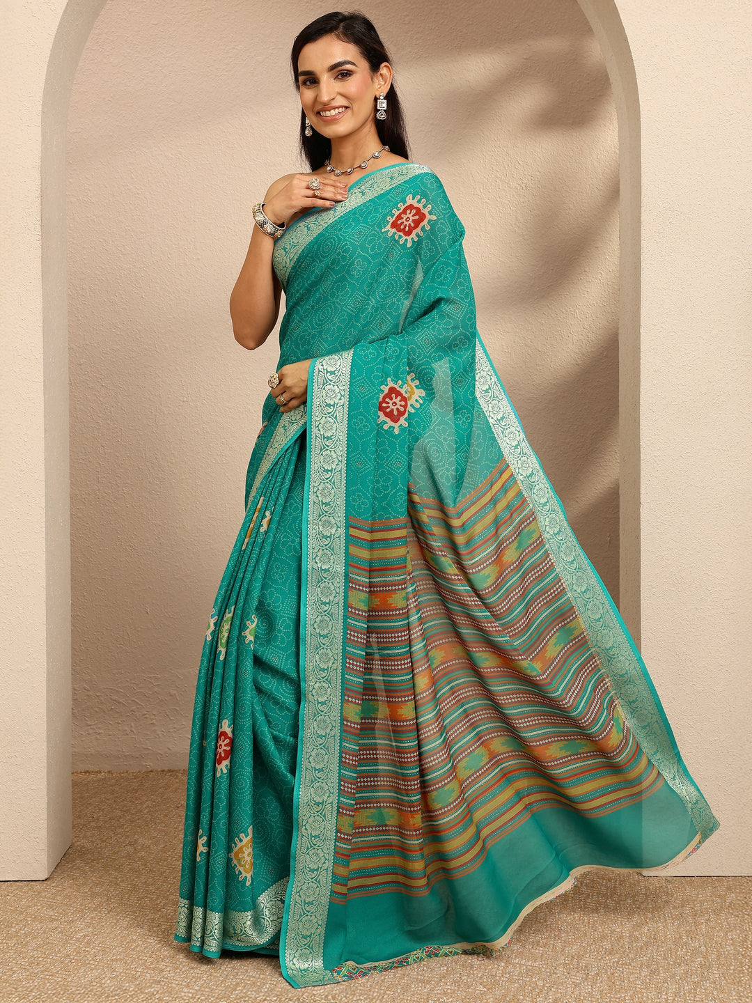 Green Bandhani Printed Georgette Saree With Unstitched Blouse Piece
