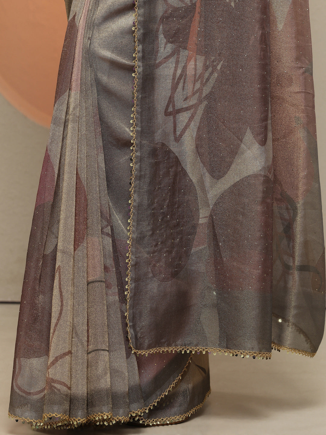Grey Geometric Printed Silk Blend Saree With Unstitched Blouse Piece