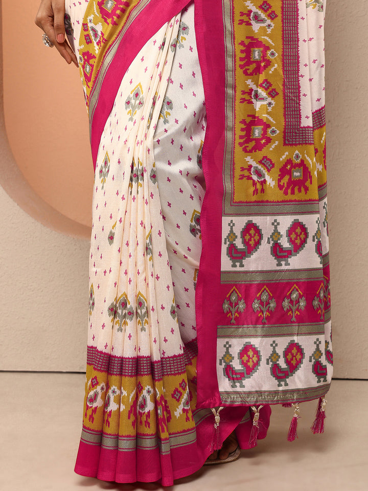 Off White Printed Silk Blend Saree With Unstitched Blouse Piece