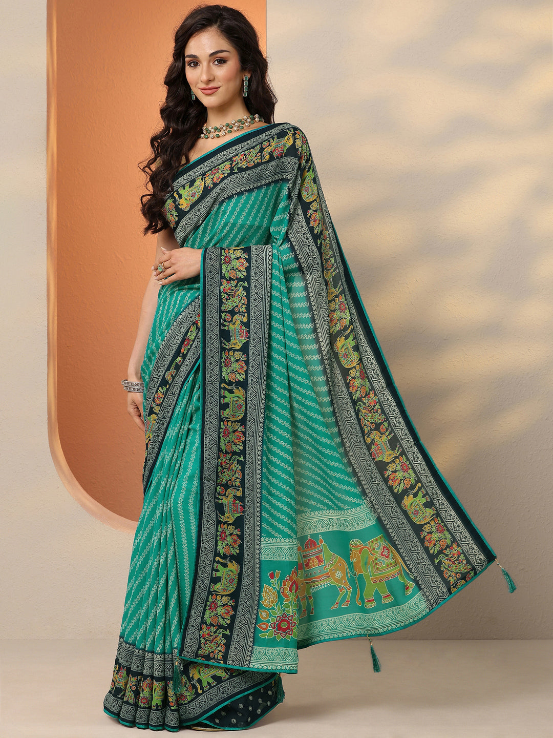 Green Printed Georgette Saree With Unstitched Blouse Piece