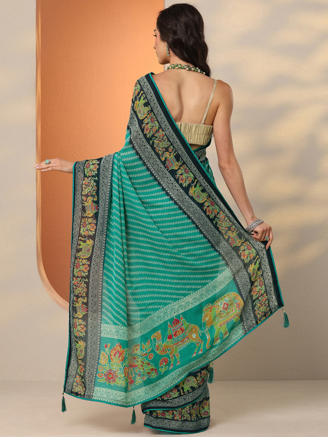 Green Printed Georgette Saree With Unstitched Blouse Piece