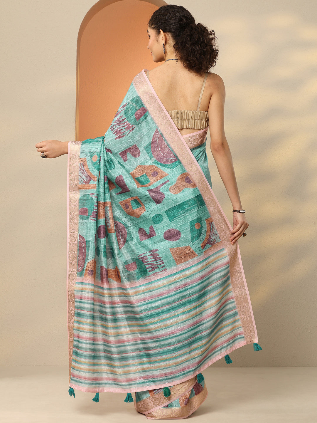 Blue Geometric Printed Silk Blend Saree With Unstitched Blouse Piece