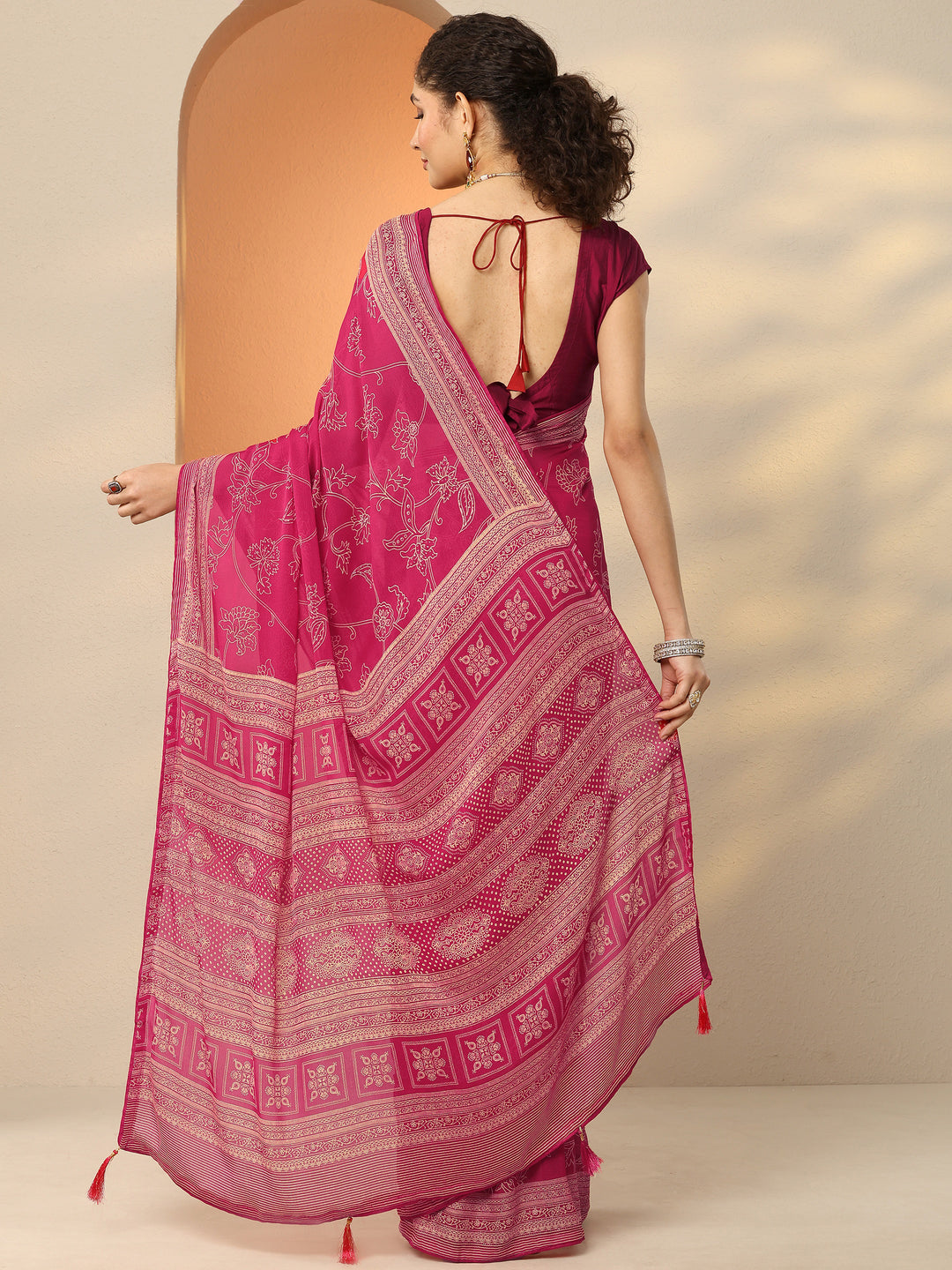 Pink Printed Georgette Saree With Unstitched Blouse Piece