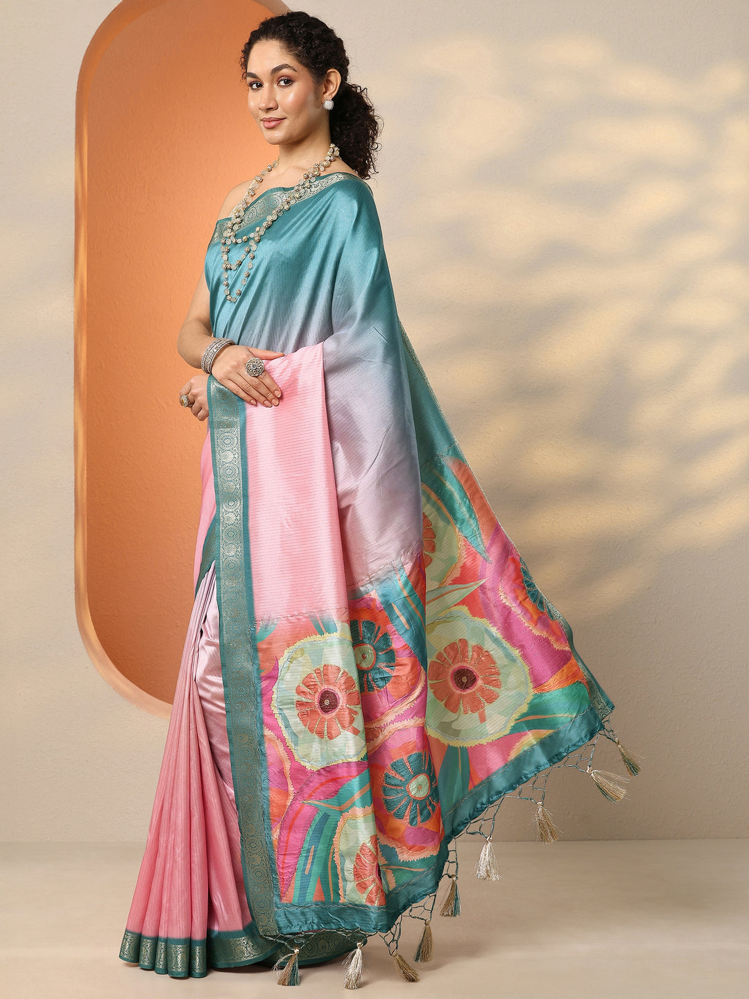Lavender Embellished Silk Blend Saree With Unstitched Blouse Piece