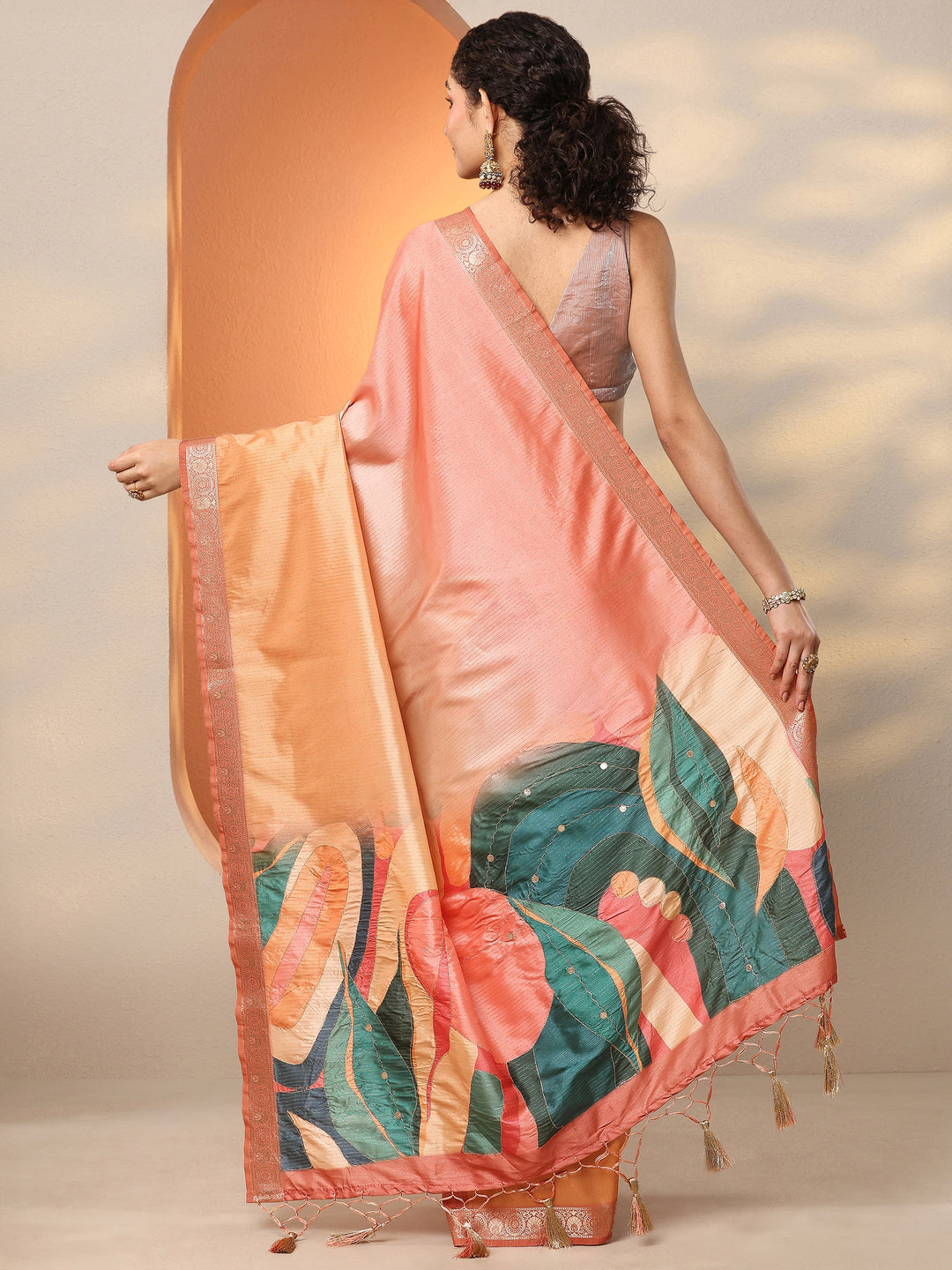 Peach Embellished Silk Blend Saree With Unstitched Blouse Piece
