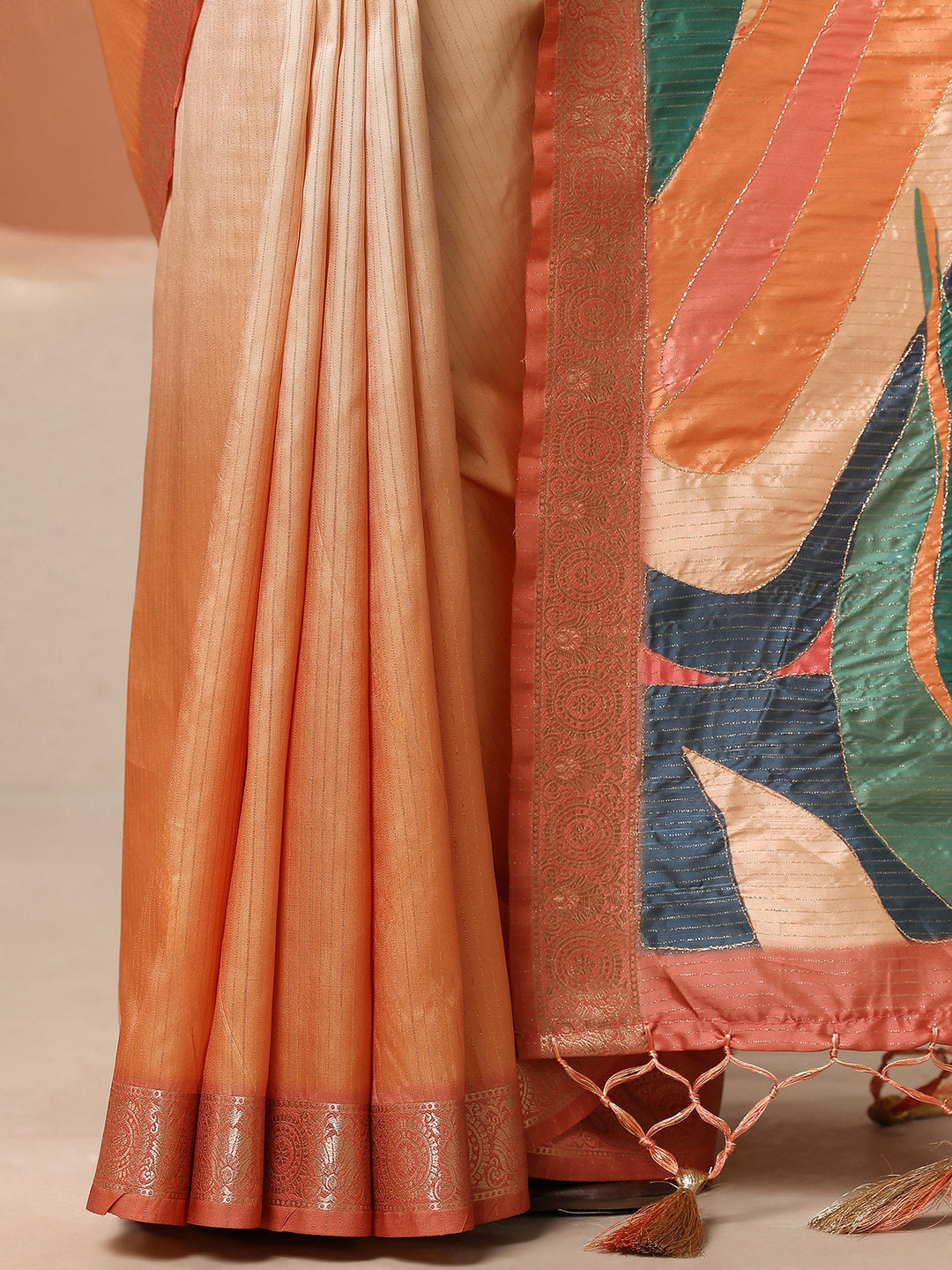 Peach Embellished Silk Blend Saree With Unstitched Blouse Piece
