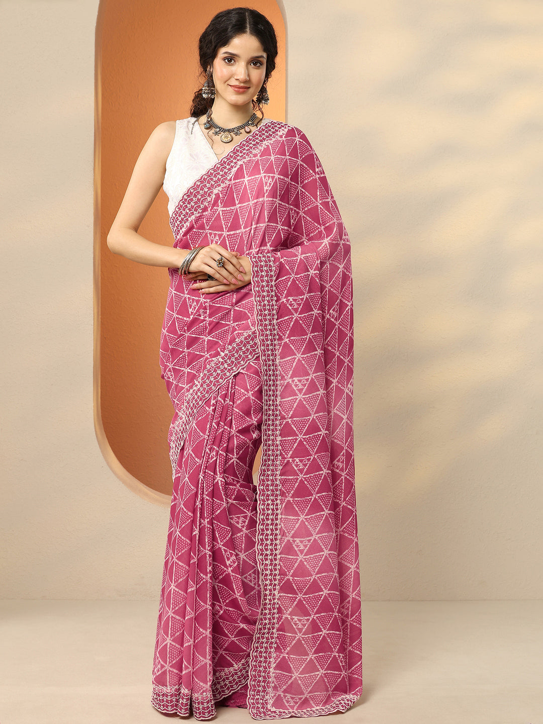 Pink Bandhani Printed Georgette Saree With Unstitched Blouse Piece
