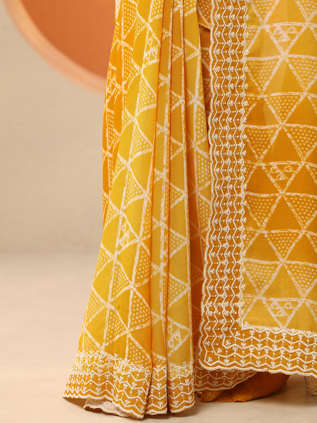Mustard Bandhani Printed Georgette Saree With Unstitched Blouse Piece