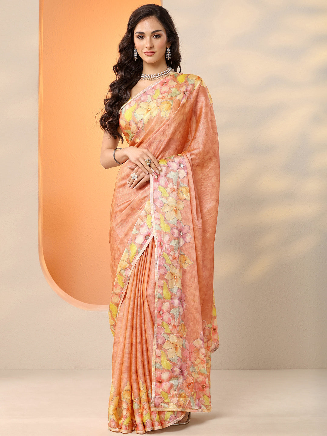 Peach Printed Silk Blend Saree With Unstitched Blouse Piece