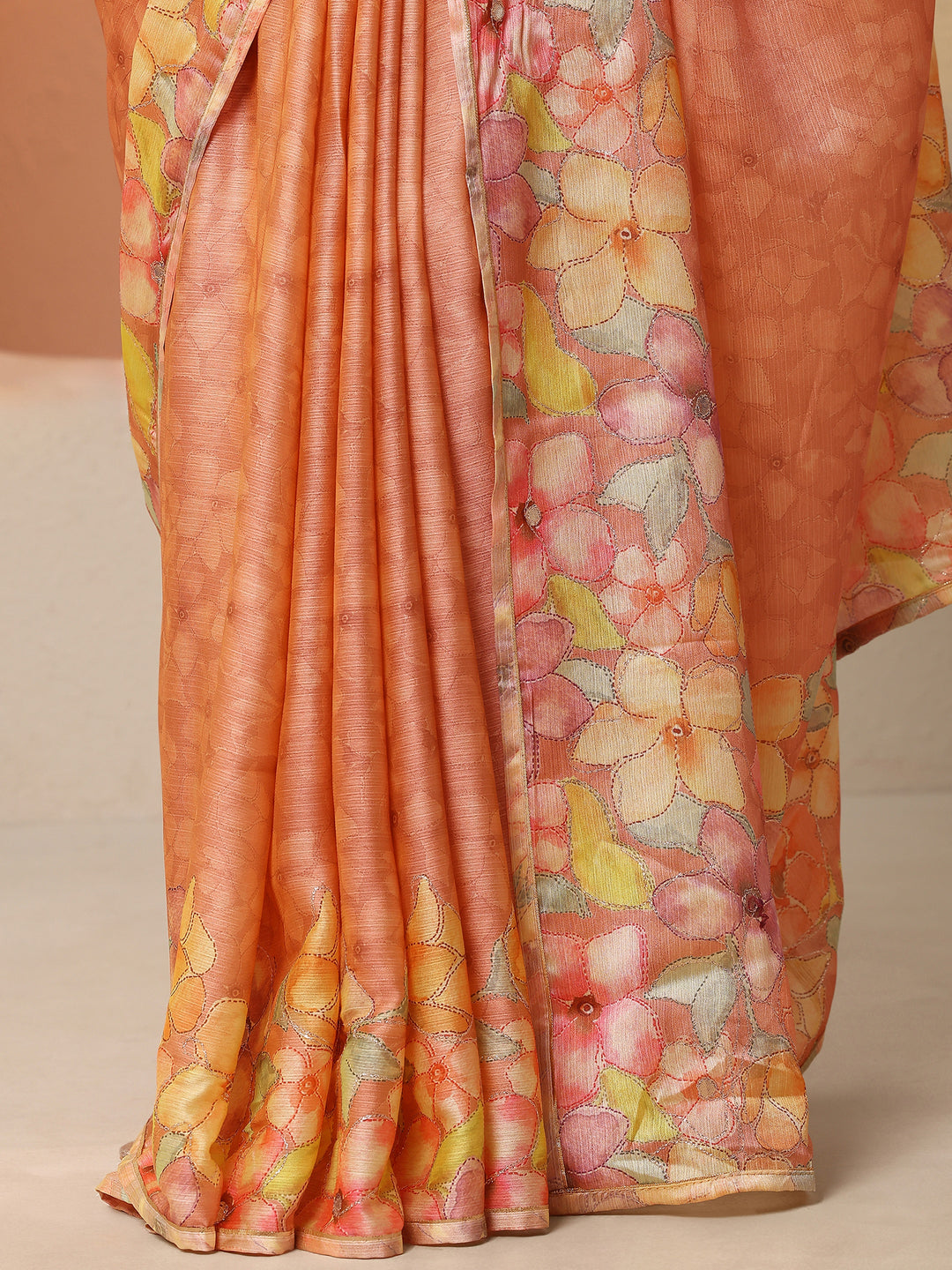 Peach Printed Silk Blend Saree With Unstitched Blouse Piece