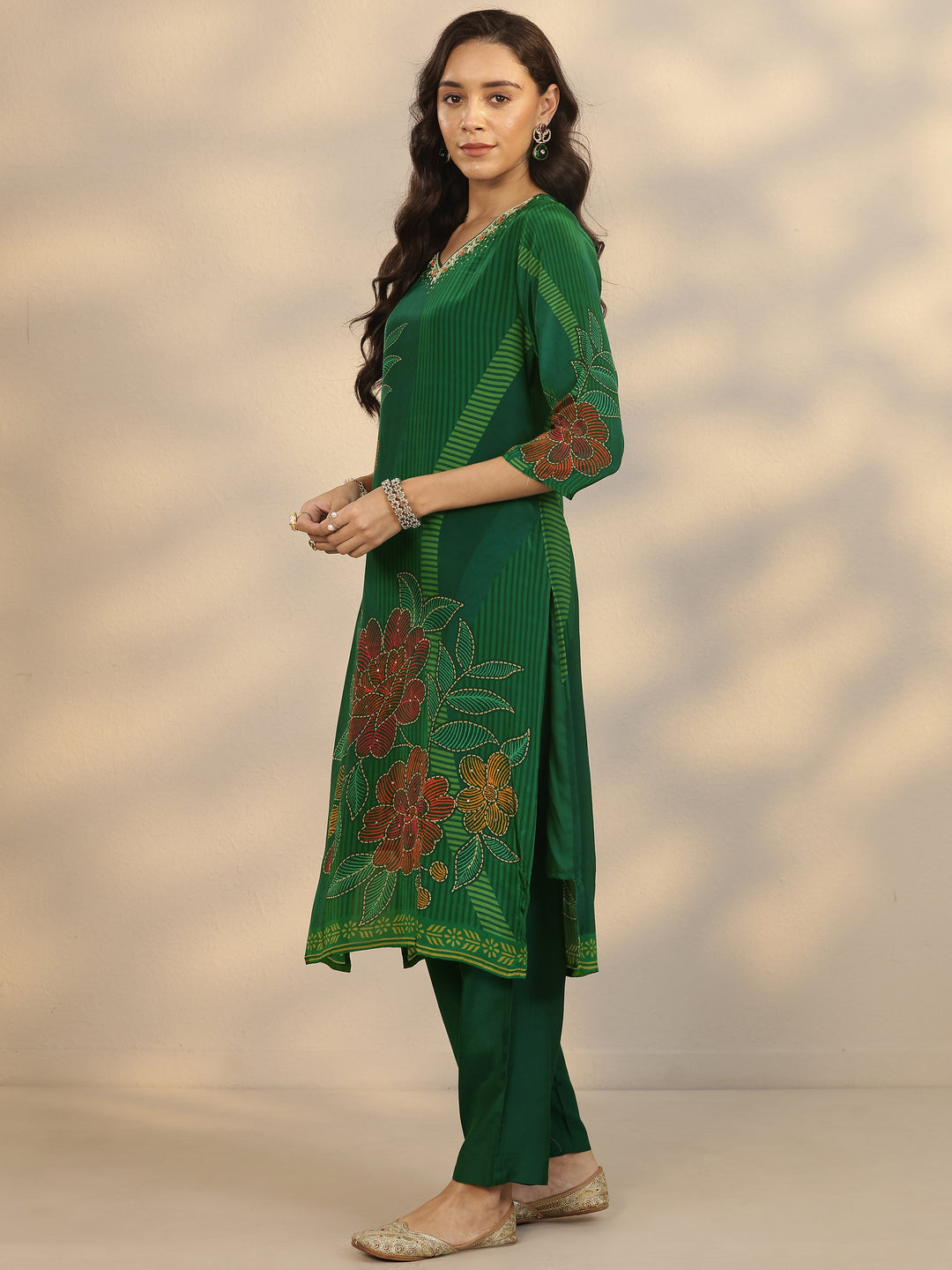 Green Printed Crepe Straight Suit Set With Dupatta