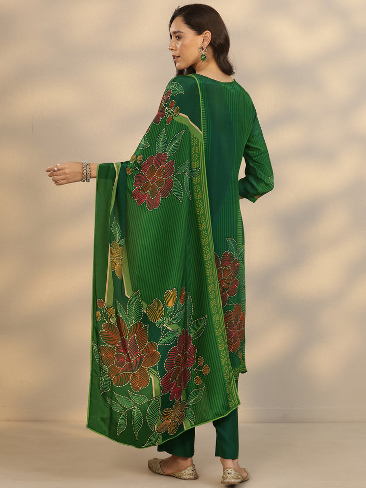 Green Printed Crepe Straight Suit Set With Dupatta