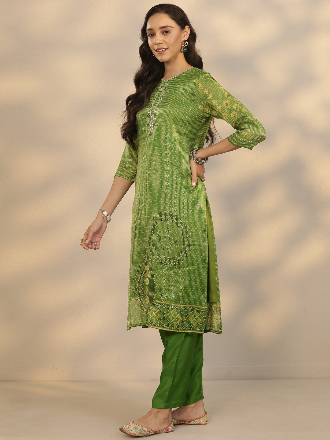 Green Printed Silk Blend Straight Suit Set With Dupatta