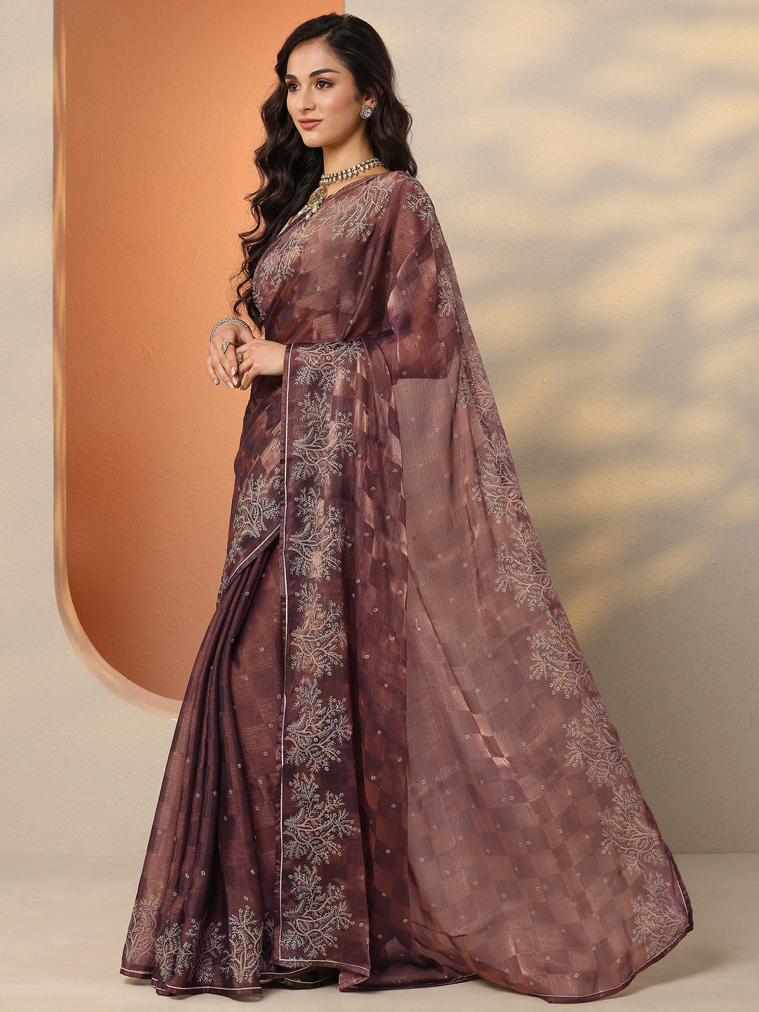 Brown Embroidered Silk Blend Saree With Unstitched Blouse Piece
