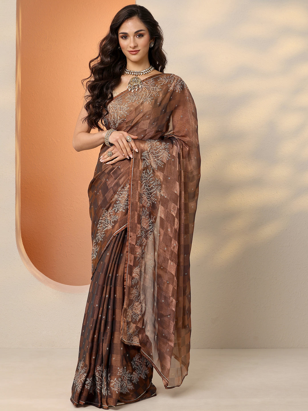 Brown Embroidered Silk Blend Saree With Unstitched Blouse Piece