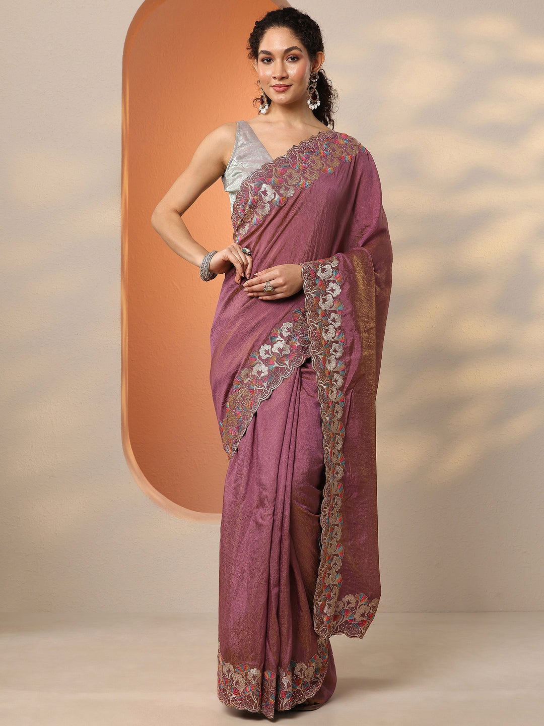 Mauve Embroidered Silk Blend Saree With Unstitched Blouse Piece
