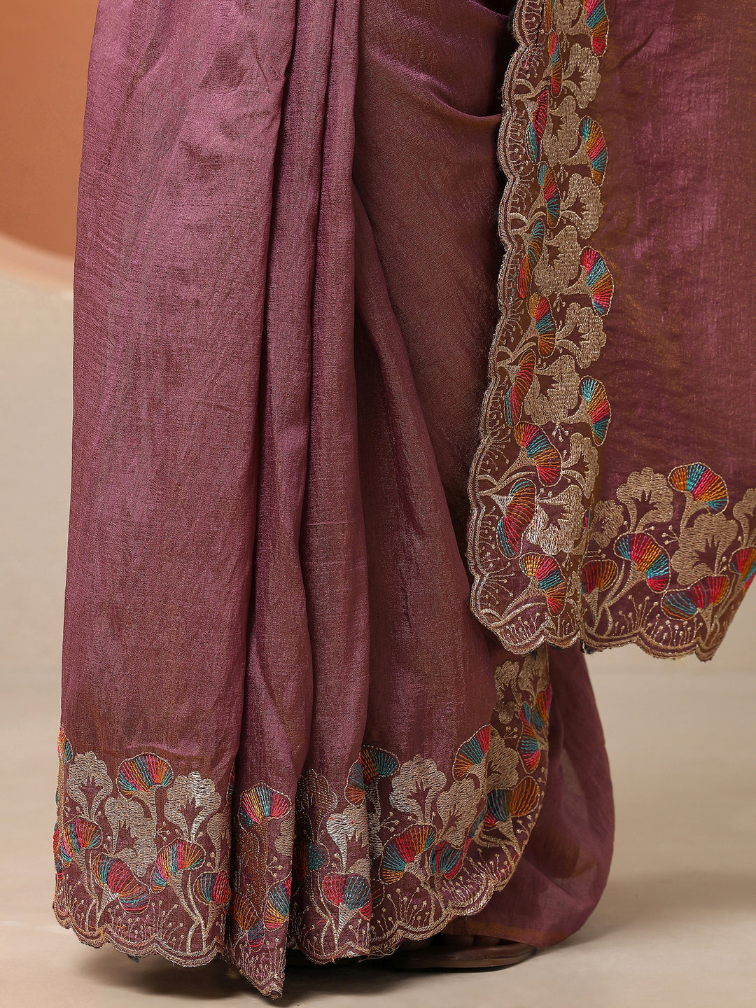 Mauve Embroidered Silk Blend Saree With Unstitched Blouse Piece
