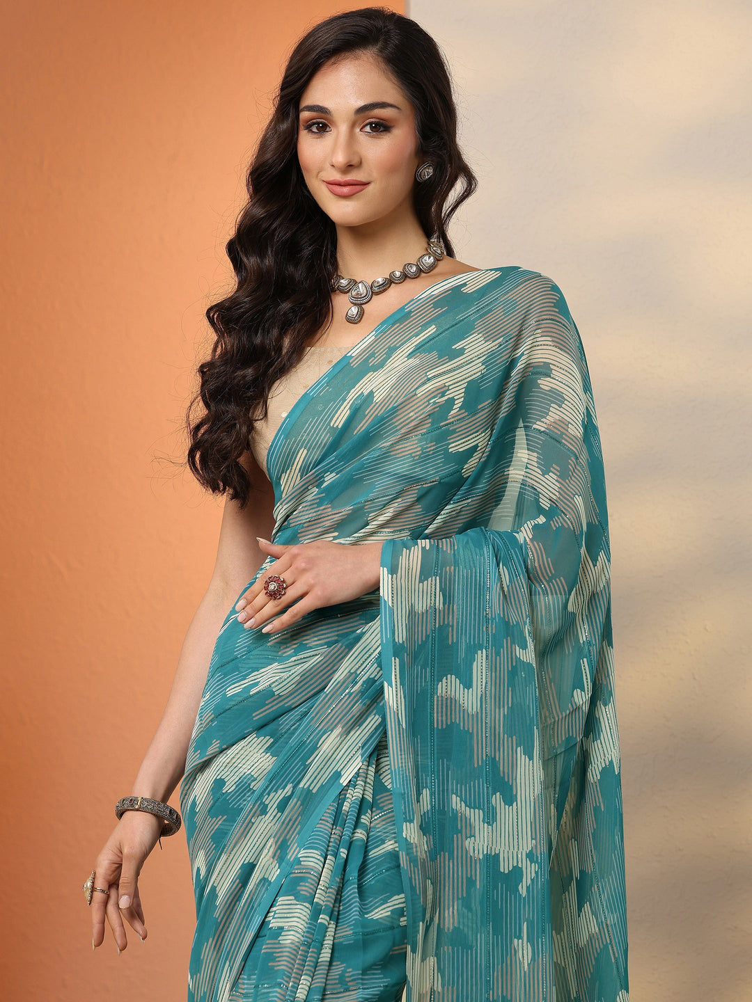 Green Printed Georgette Saree With Unstitched Blouse Piece