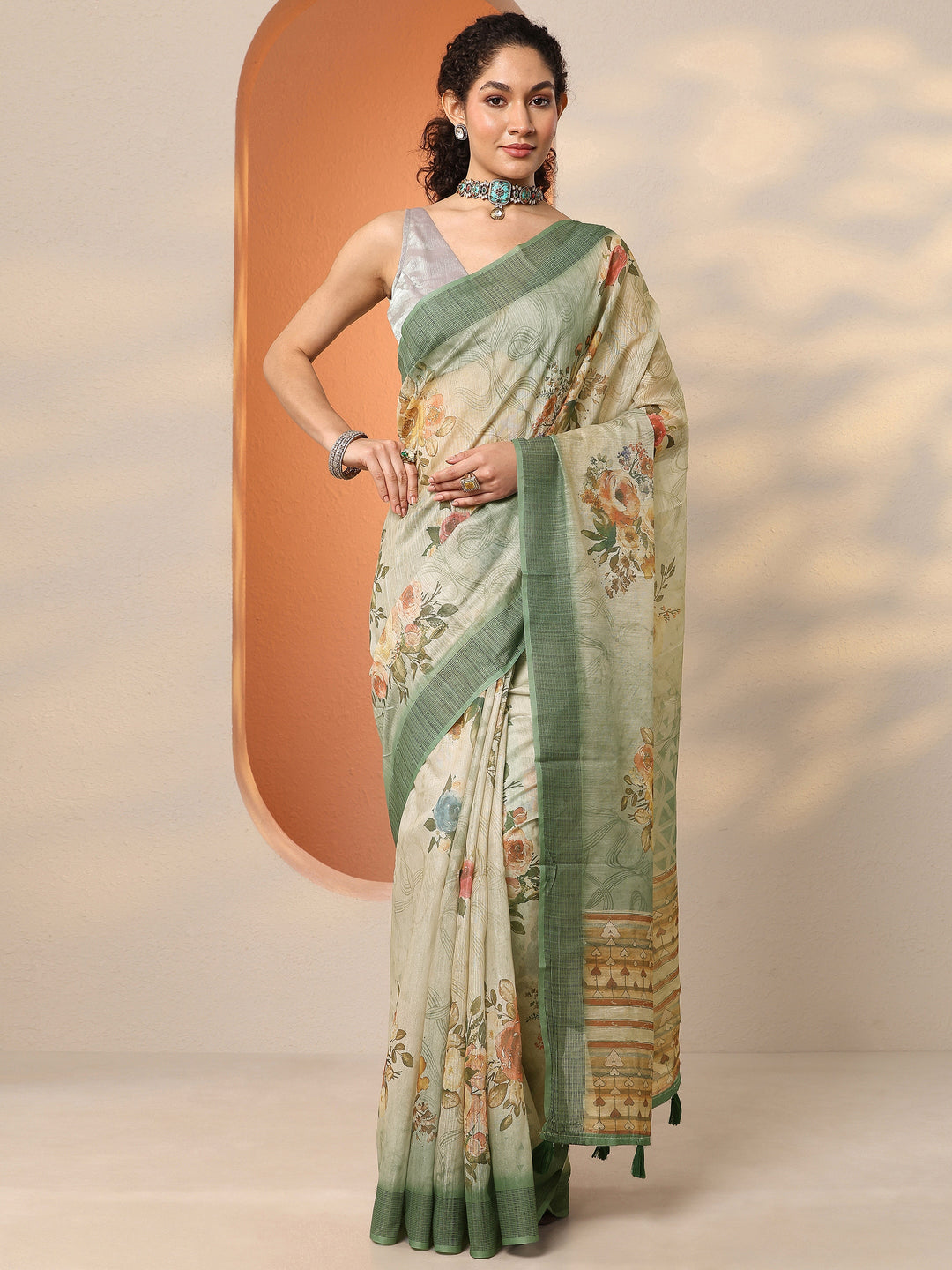 Green Printed Silk Blend Saree With Unstitched Blouse Piece