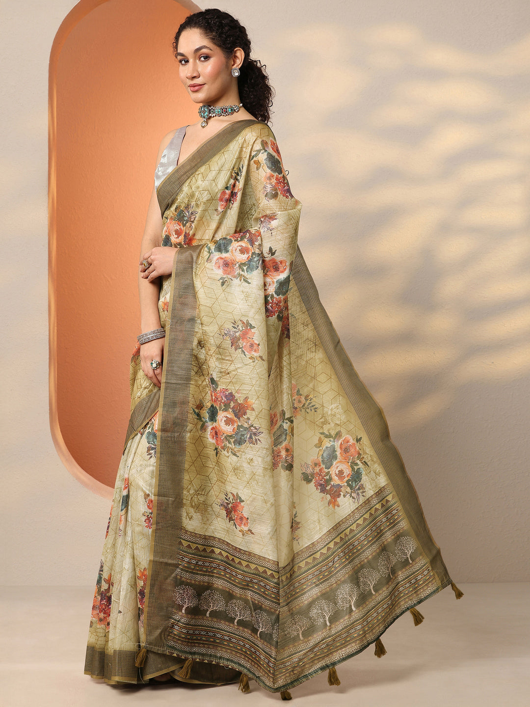 Green Printed Silk Blend Saree With Unstitched Blouse Piece