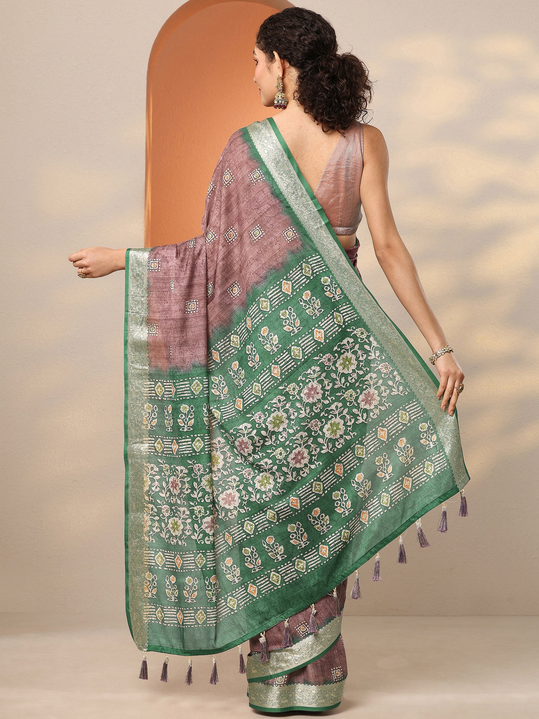 Mauve Printed Silk Blend Saree With Unstitched Blouse Piece