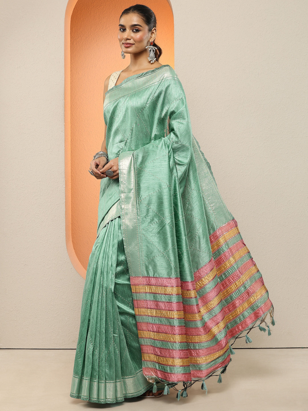 Green Embellished Silk Blend Sarees With Unstitched Blouse Piece