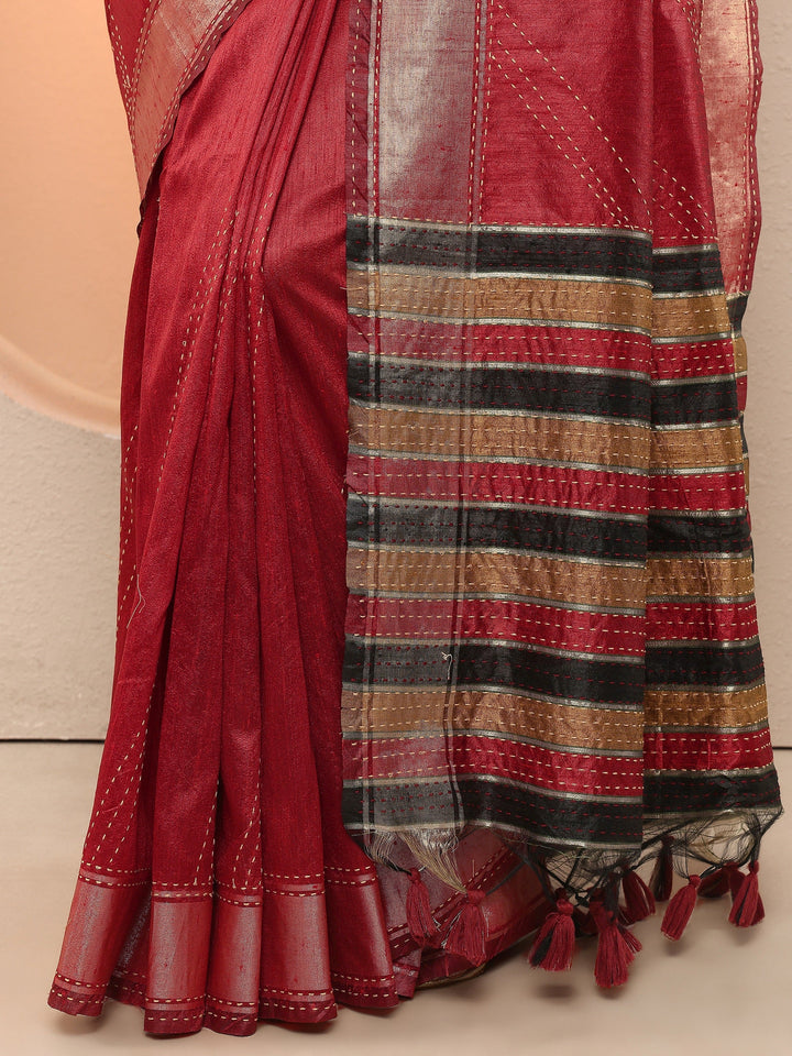 Red Embellished Silk Blend Sarees With Unstitched Blouse Piece