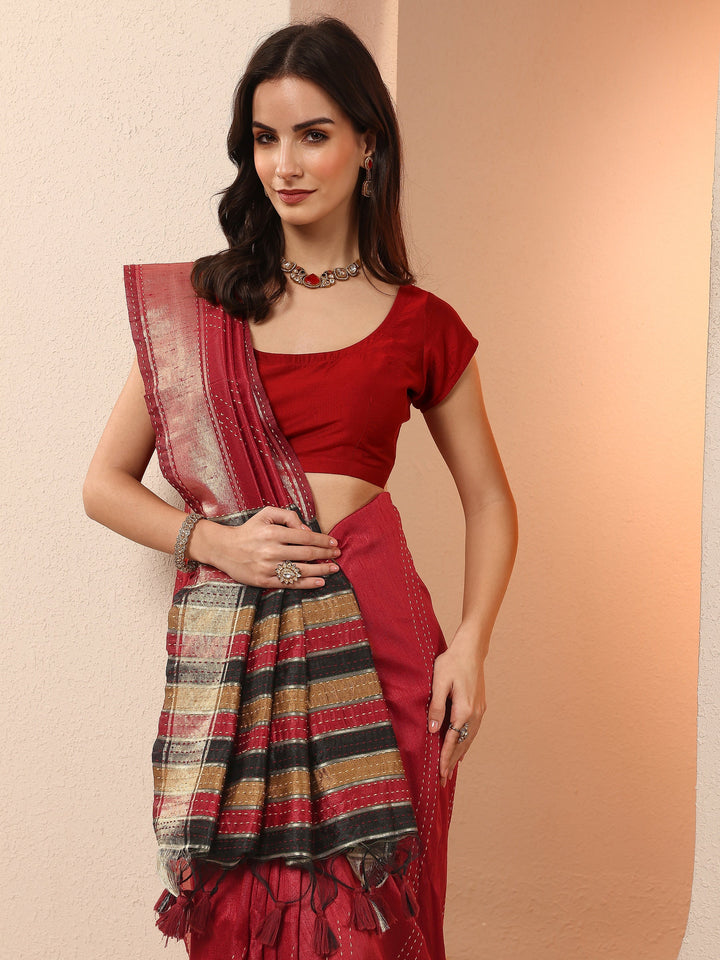 Red Embellished Silk Blend Sarees With Unstitched Blouse Piece